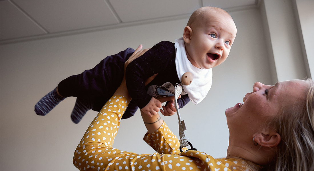 Mor og baby. Foto: Christoffer Regild